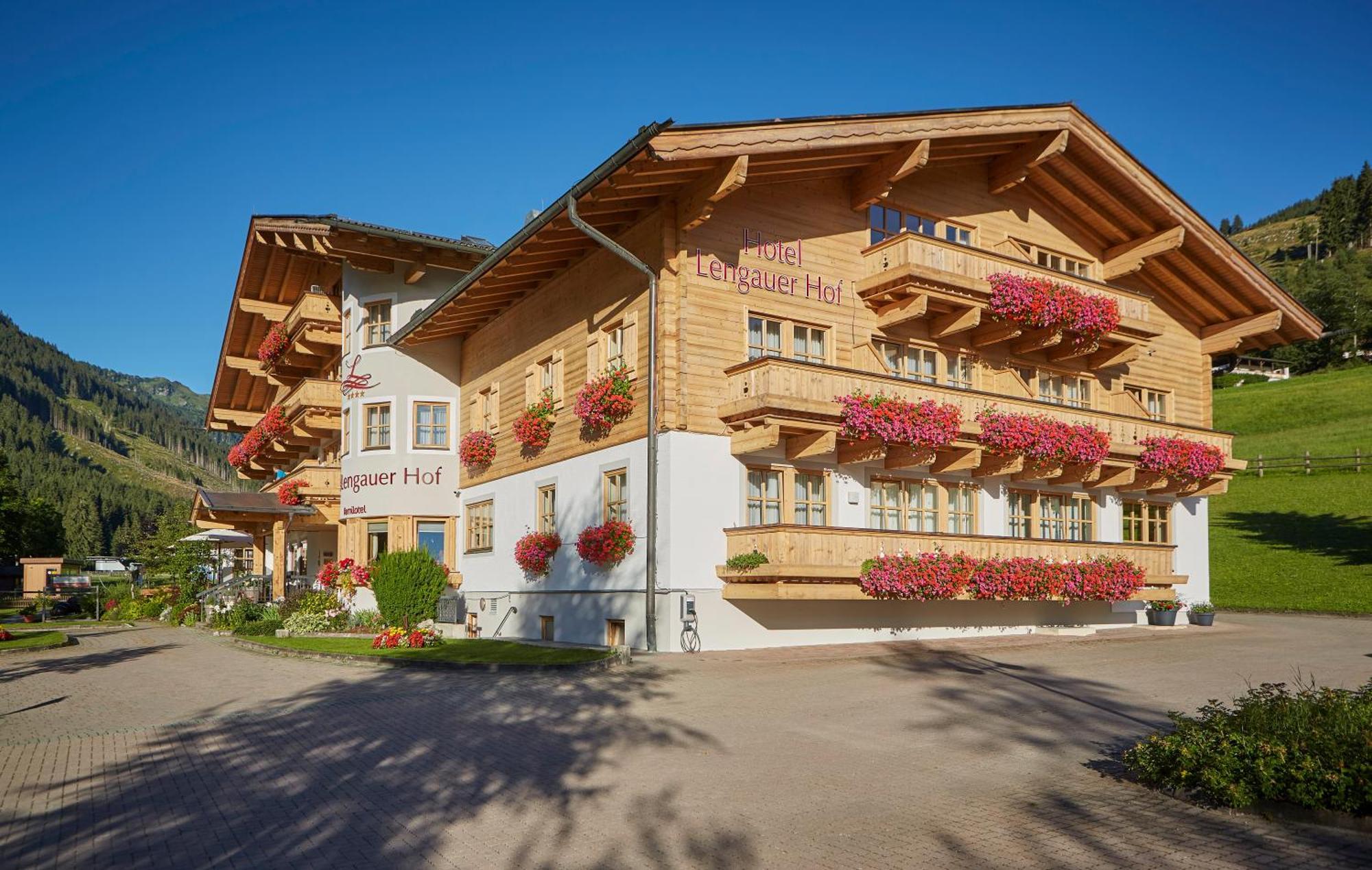 Familienhotel Lengauer Hof Saalbach-Hinterglemm Exterior foto